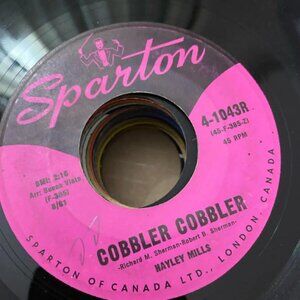 Hayley Mills - Let's Get Together/Cobbler Cobbler 4-1043R 45rpm VG+ R1